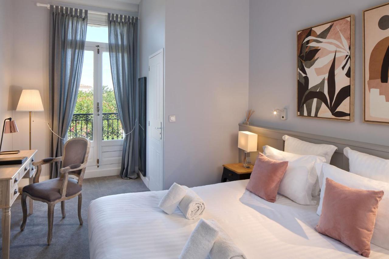 Hotel Saint-Alban Nézignan-lʼÉvêque エクステリア 写真